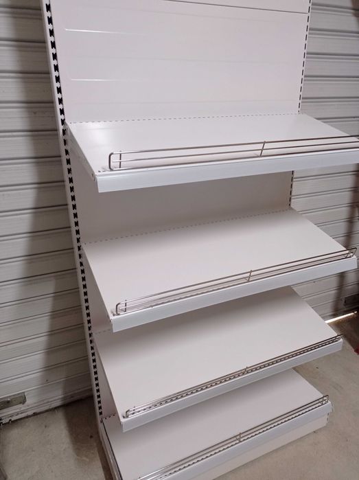 Стелажи за плодове и зеленчуци