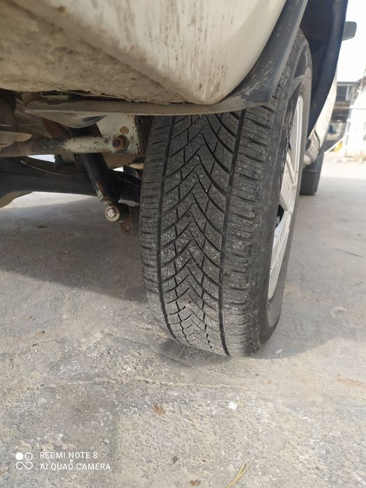 Vaz 01 sotiladi 1500$