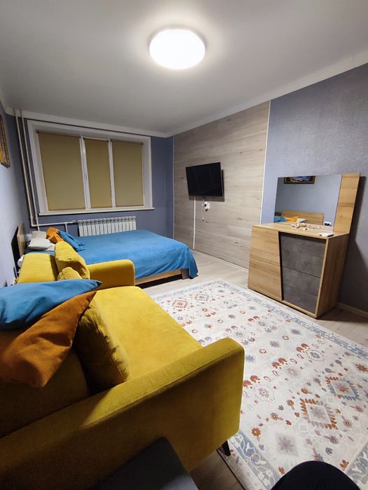 3-комнатная в 7 мкр.