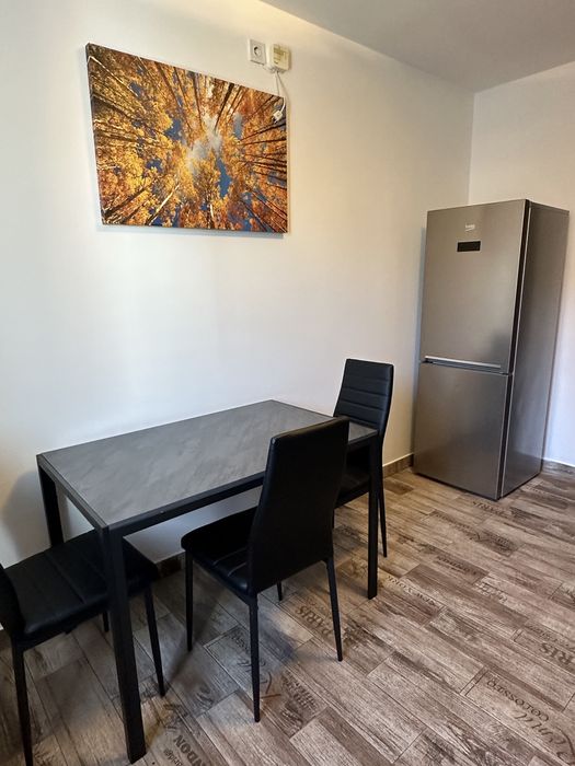 Inchiriez apartament 2 camere decomandate langa Iulius Mall - Park Lake  €650 nenegociabil