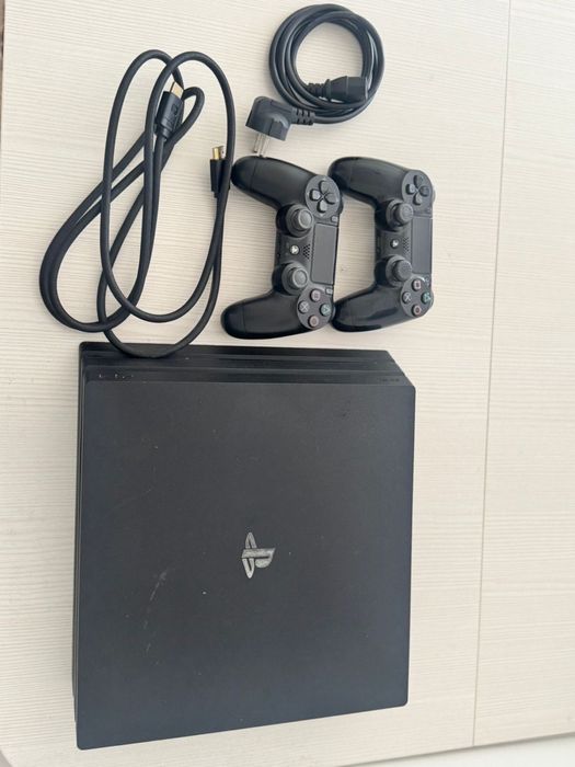 Продам play station 4