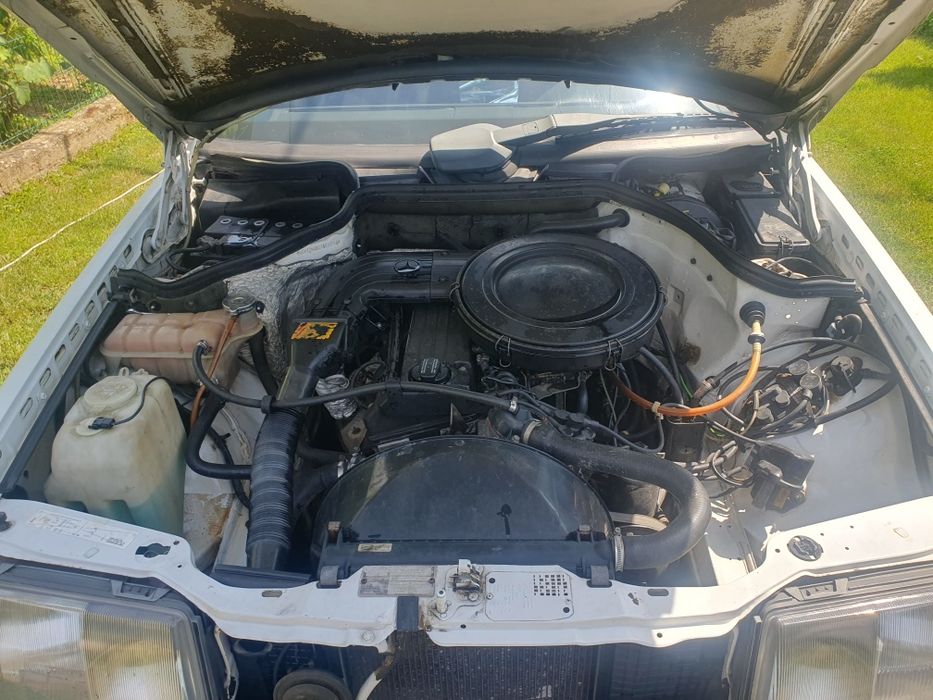 Mercedes w124 2.0  istoric în acte