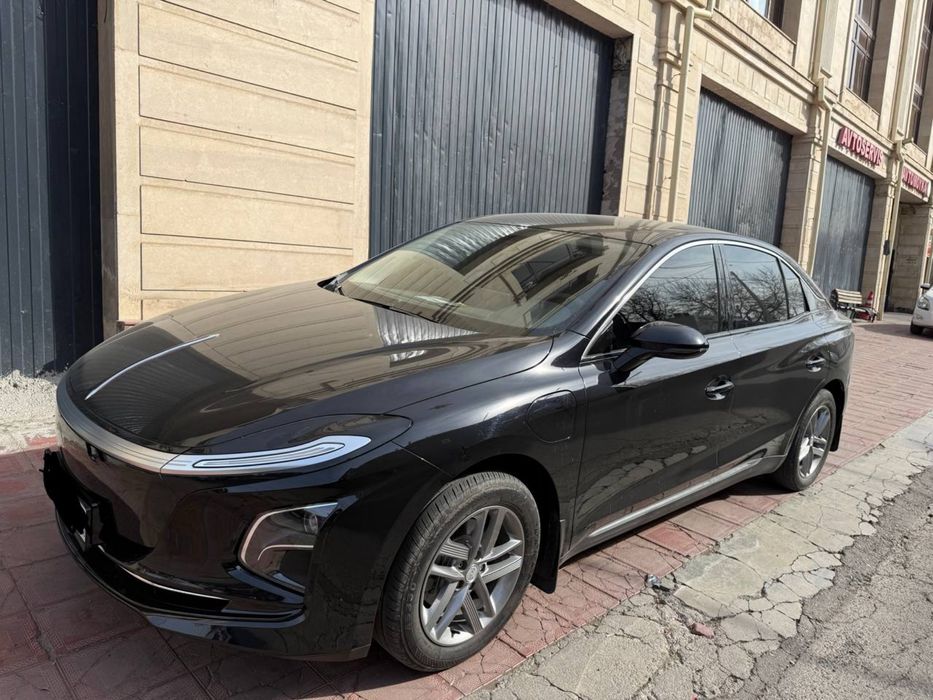 Hongqi-EQM 5 2025 tekshirib olasila