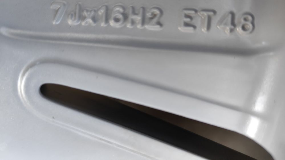 Jante vw golf 8 touran passat 205/55/16