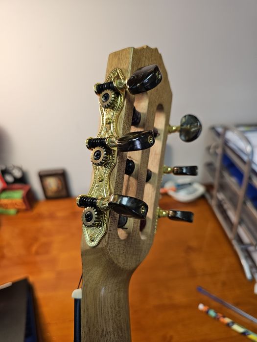 Ortega RGL5EB-CE Guitarlele -  киталеле, китара, укулеле
(17)