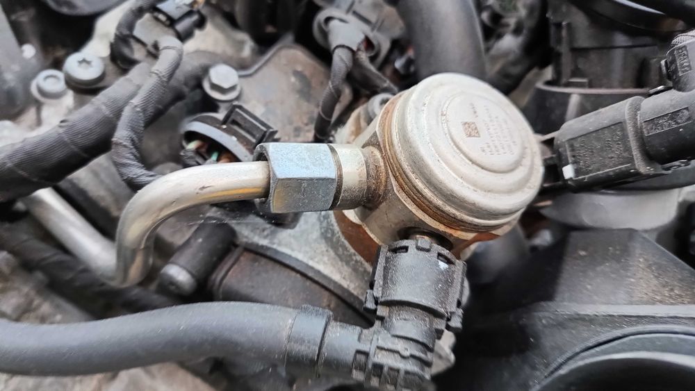 Pompa injectie AUDI Q2 1.0 TSI DLAA 05E127027A