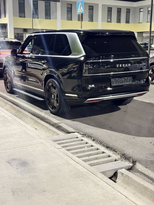 Zeekr 9X 70KW Black