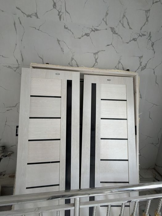 Продается бечи глаз и двери межу комнатная