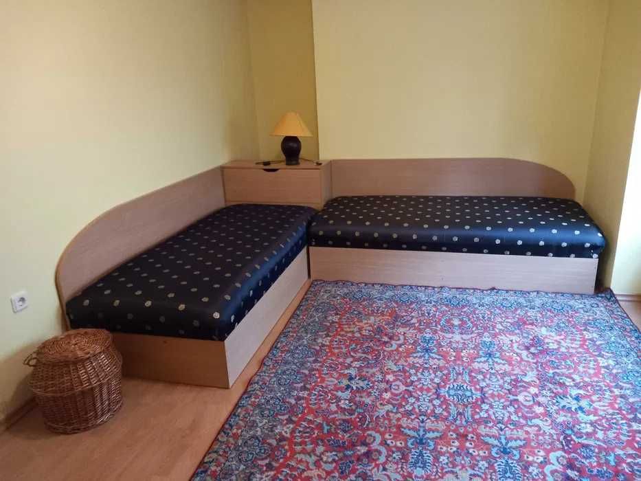 Дава се под наем Тристаен апартамент в София, Лозенец - 92 кв.м за 800 € - Снимка #1