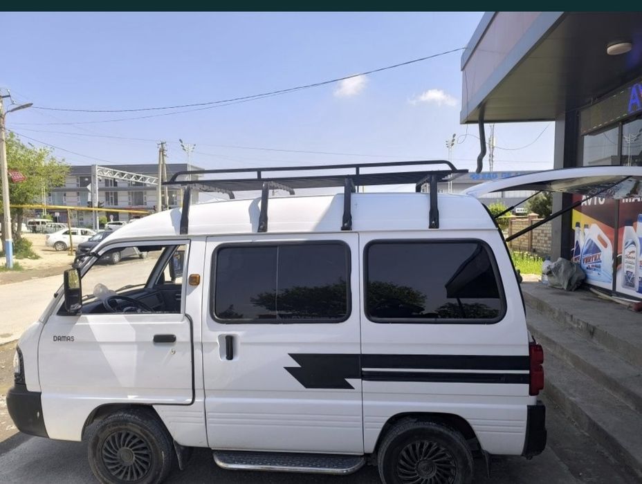 Damasga bagaj bilan orqa polik