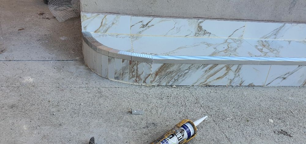 MESERIAȘI/Construcții/Finisaje/Gresie/Granit/Faianță/Rigips Rm-Vâlcea