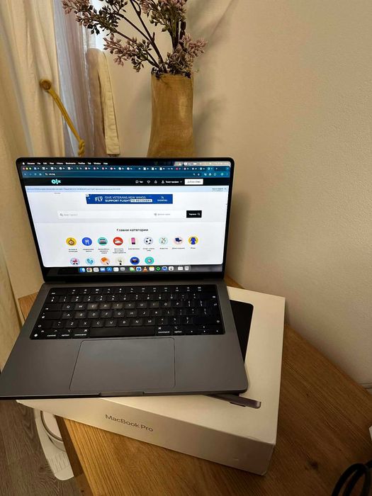 MacBook Pro 14" M2 PRO 12-Core CPU, 19-Core GPU, 16GB RAM, 1TB SSD