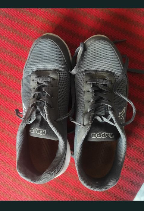 Adidași Kappa foarte comozi, foarte rezistenți și trainici.
Nr. 42