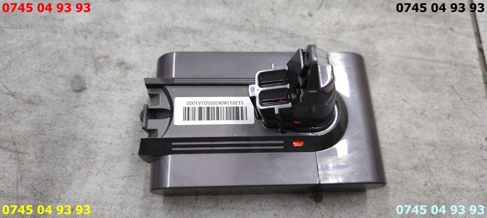 acumulator SV03 aspirator Dyson V6 defect se vinde ca in poze