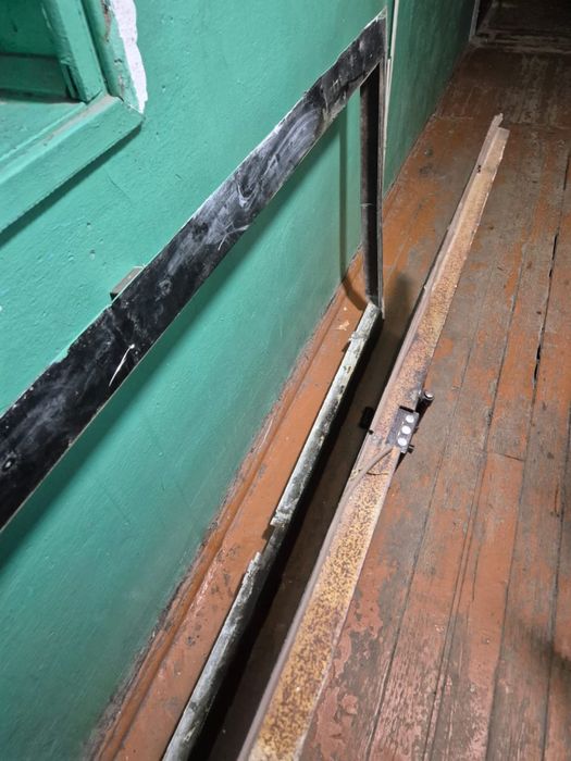 Продам железный дверь