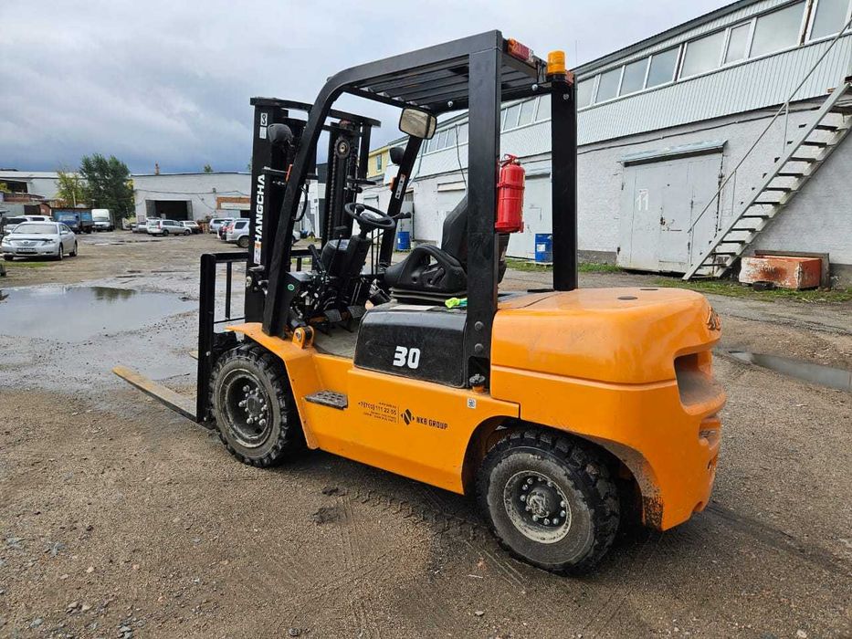 вилочный погрузчик автокара