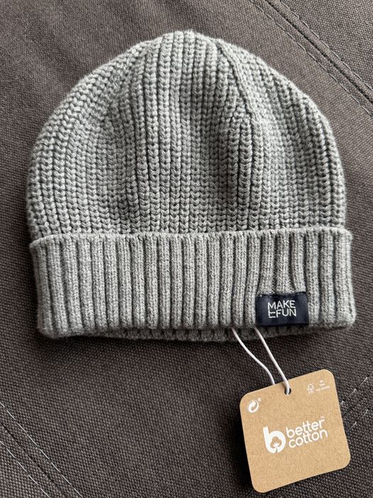 Детска зимна шапка на Mayoral