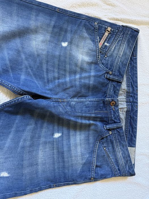 Vînd blugi Diesel 36/32