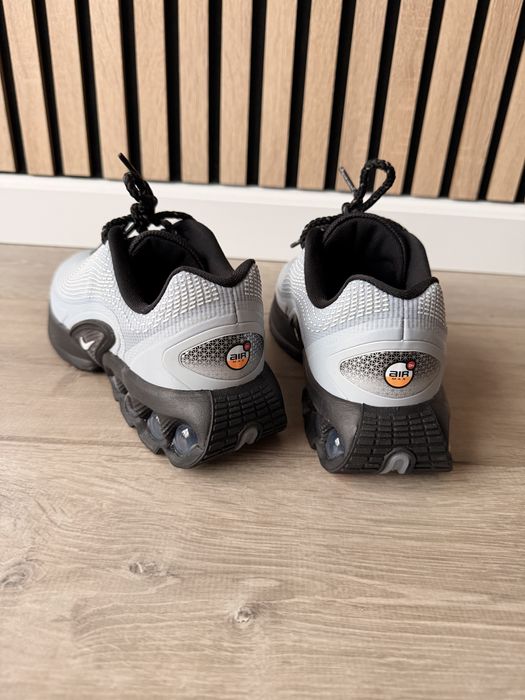 Чисто нови оригинални маратонки nike air max DN GS SI