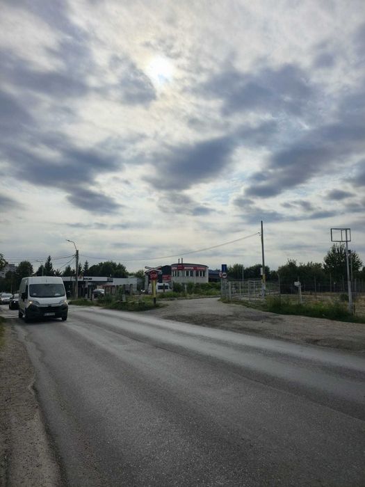 Proprietar inchiriez terent intravilant / vad comercial