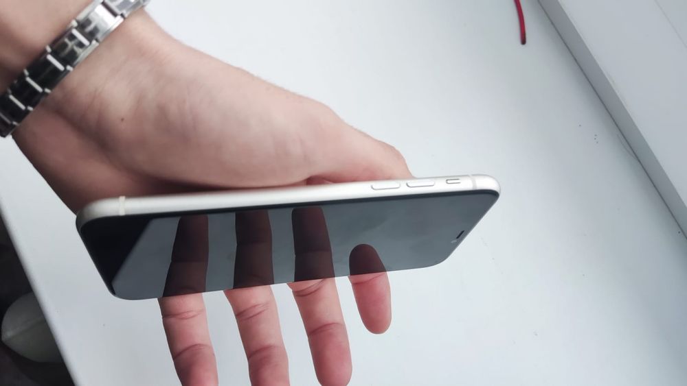 Apple IPhone 11 128гб продам