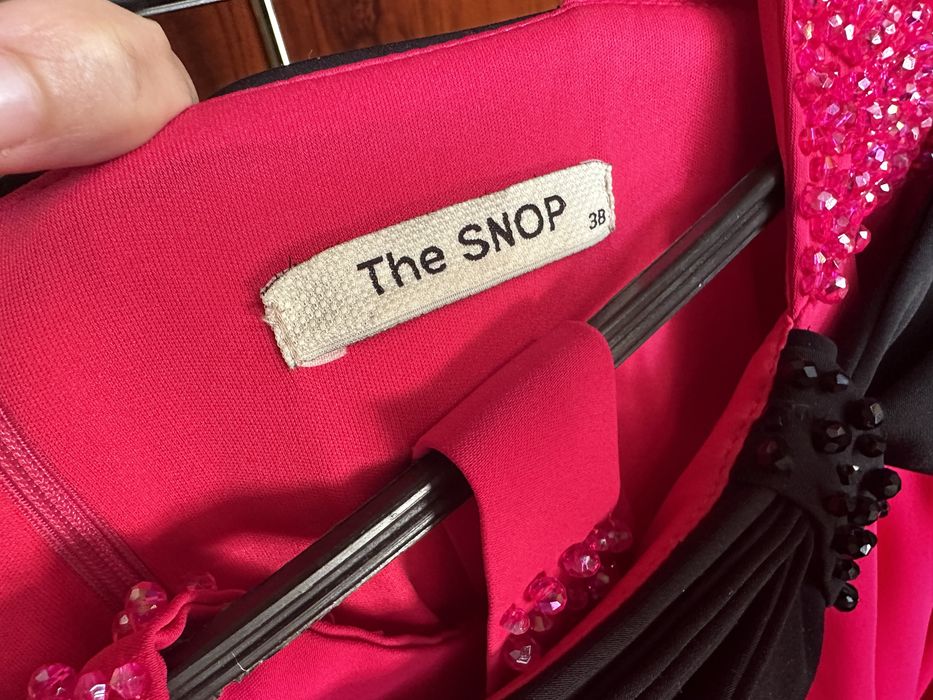 Турецкое очень классное платье 38р, качество супер