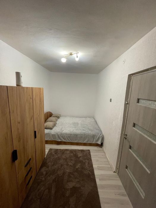 Apartament de vanzare , Zona valea Roșie !