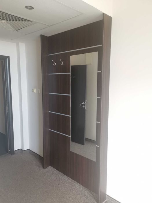 Порт манто  с огледало и закачалки