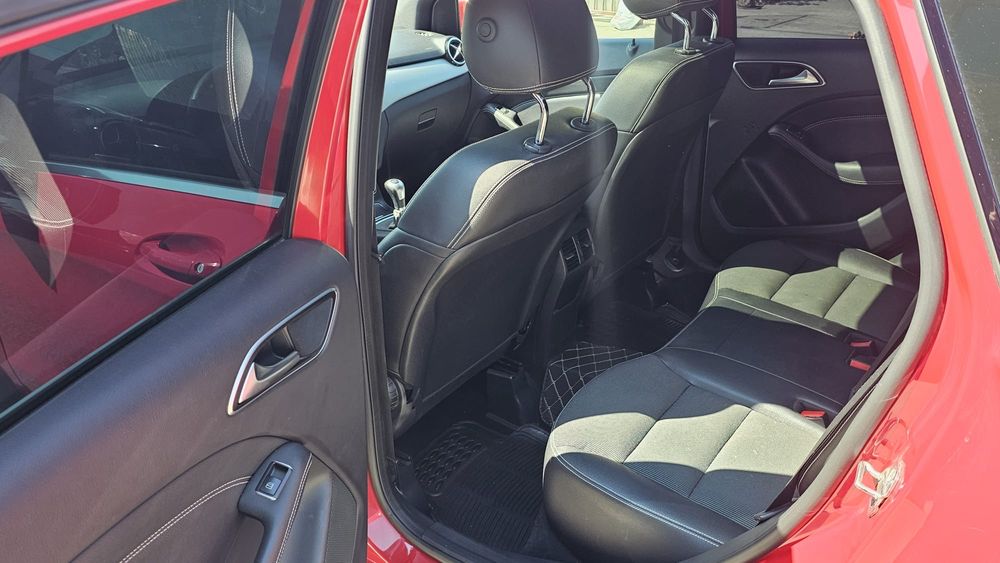 Mercedes Benz b 200