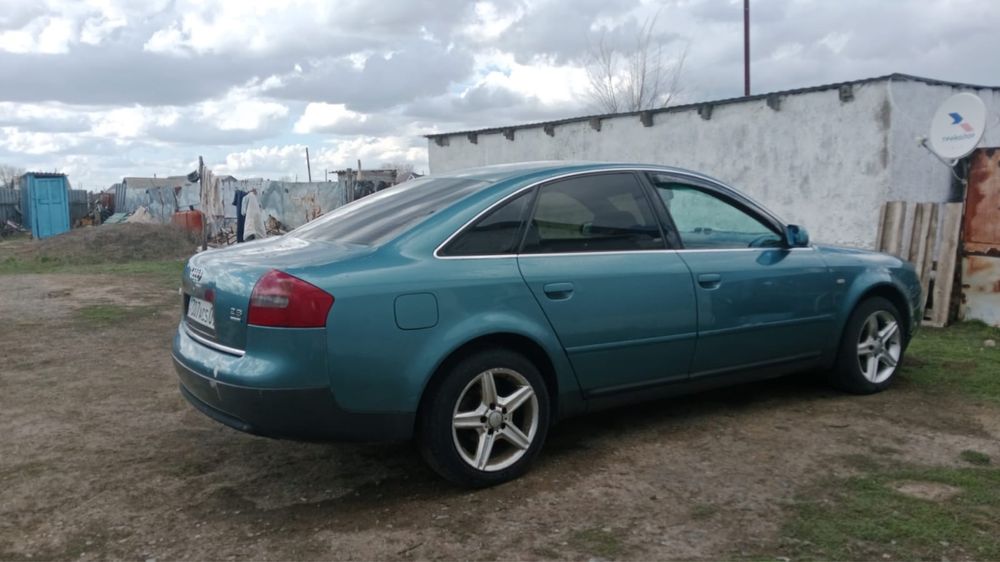 Audi A6 2001 года