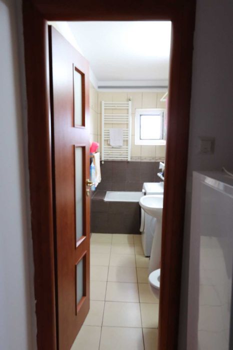Apartament cu 2 camere de vanzare- zona Salaj- Calea Rahovei