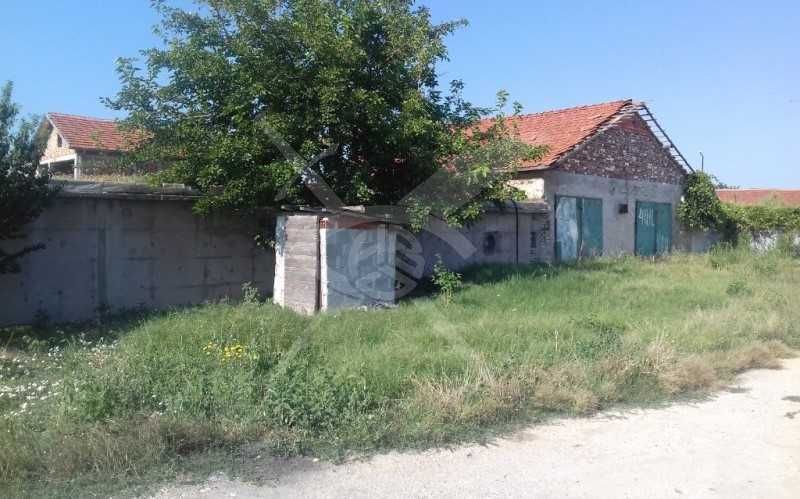 Продава се Къща в с. Цалапица, Област Пловдив - 5000 кв.м за 25 €/кв.м - Снимка #1