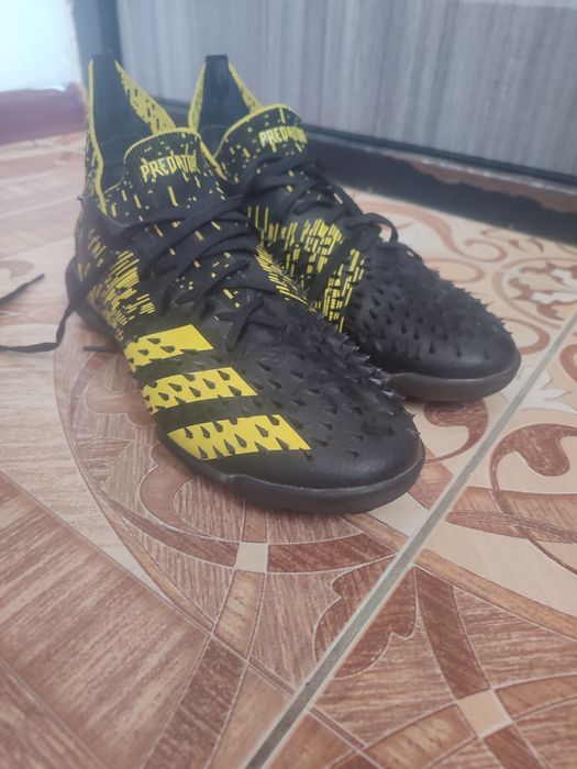 Сараканожки бутсы