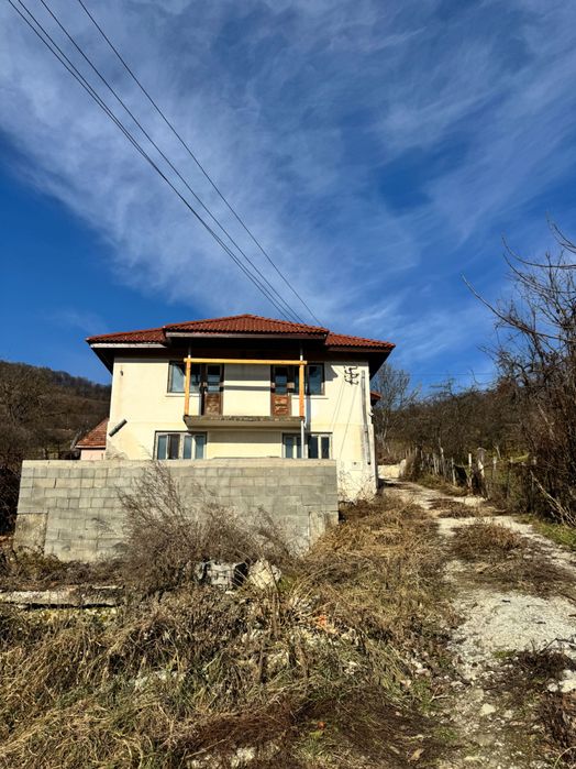 Casa de vânzare-Sg.de Padure