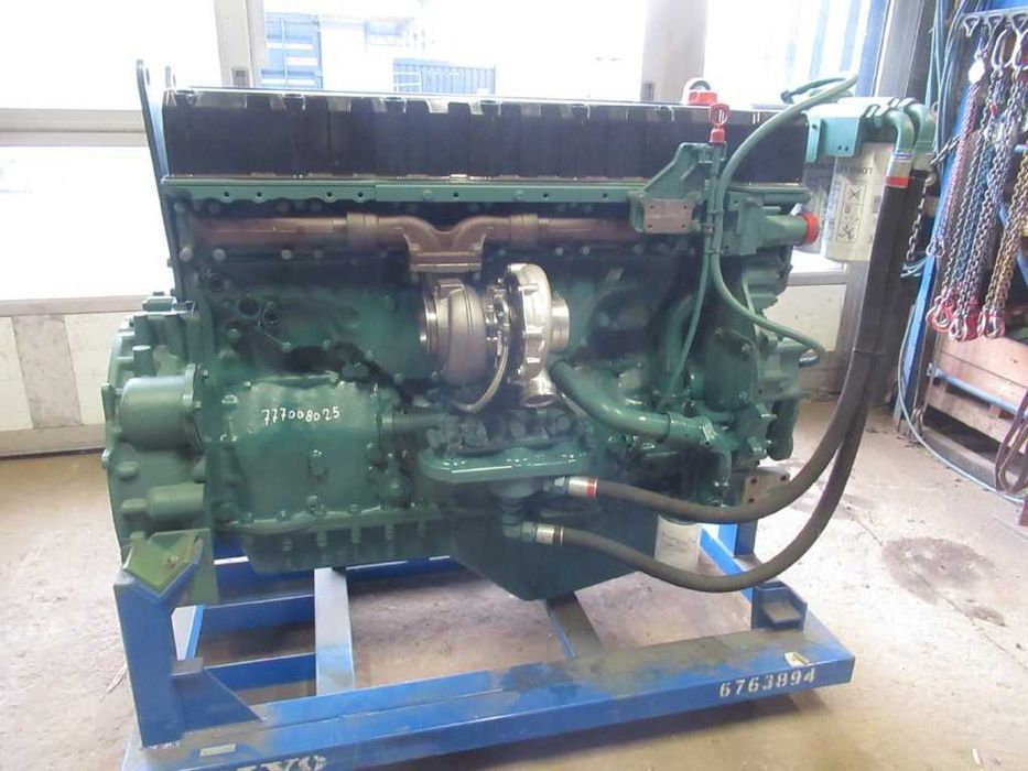 Motor Volvo - D12D reconditionat - piese motor
