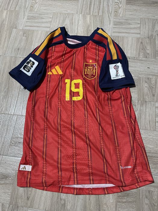 Tricou marimea M lamine yamal națională