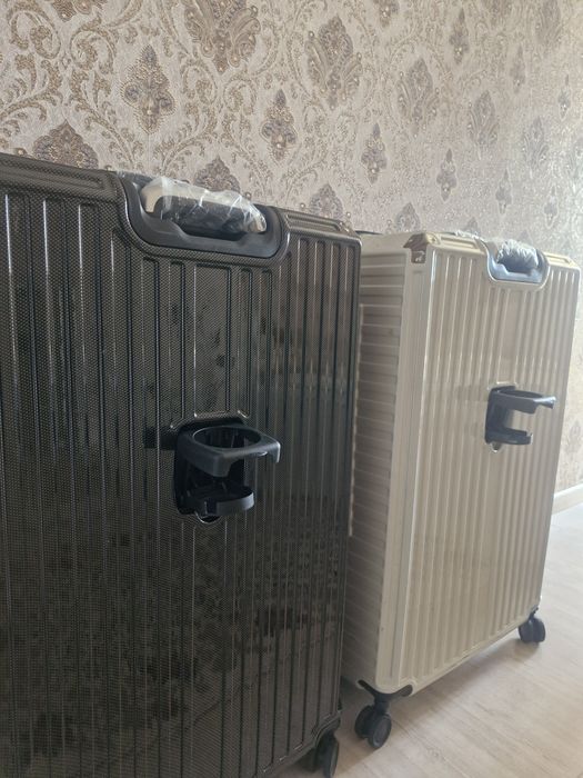 Чемодан большой, для багажа