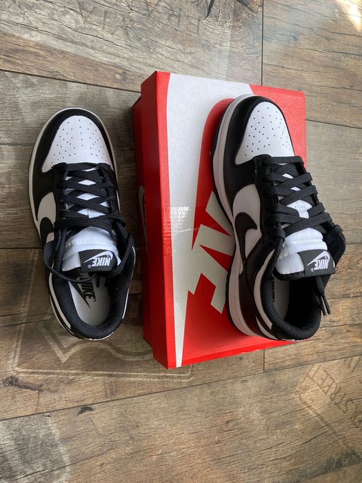 Дамски маратонки Nike dunk low 37.5 и 40 номер