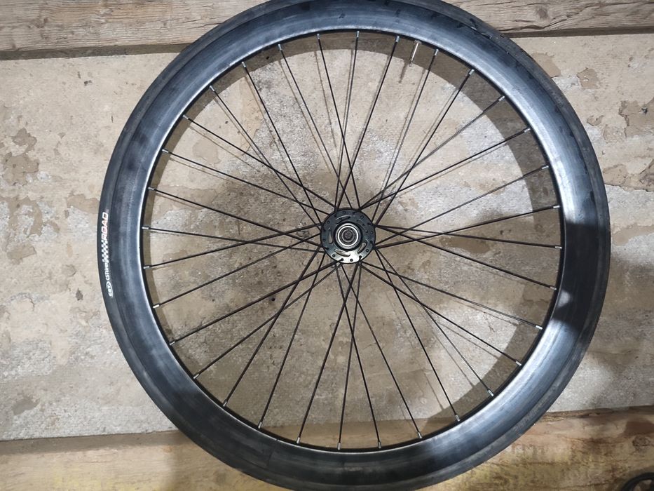 Пррдаю колесо передние