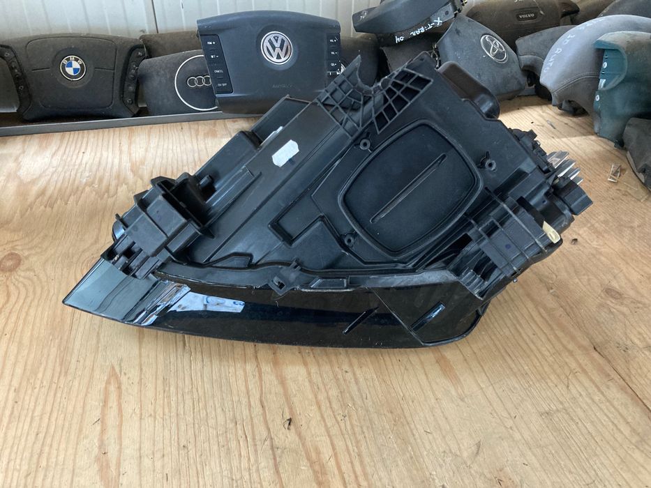 Десен фар за Audi Q2. Кю2. Led. 20-24.