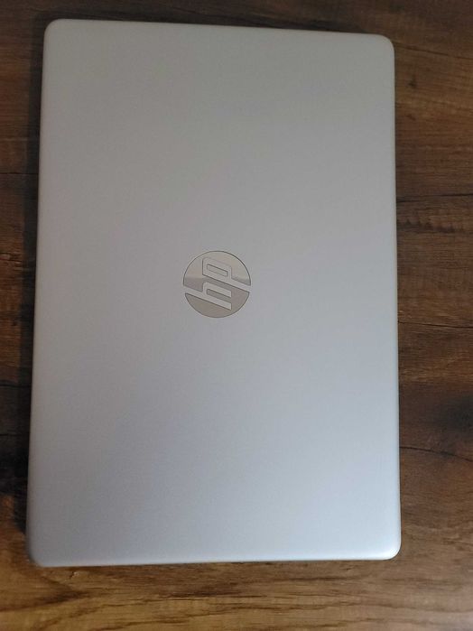 HP Laptop corei5 / Klaviatura, mishka, garnaturasi bilan