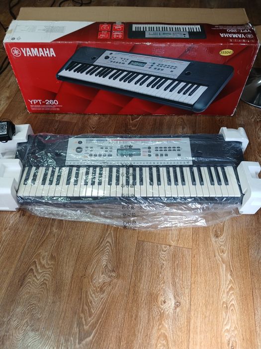 Pian , Orga Yamaha ypt 260