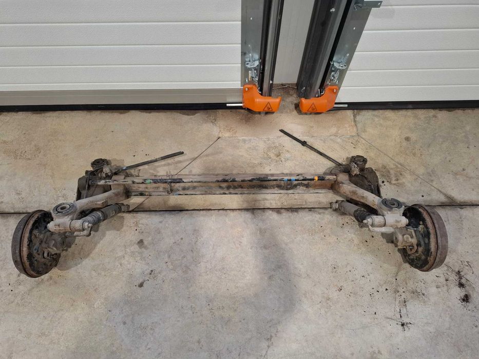 Заден мост/Торсион ПЕЖО 206 ОБОРУДВАН