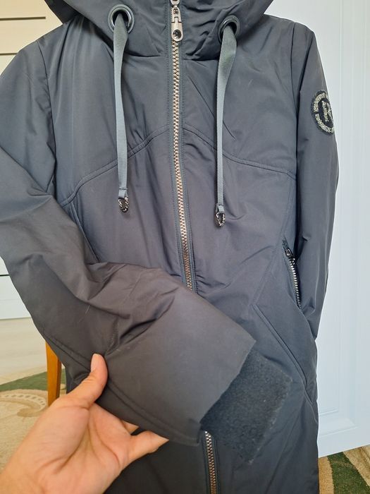 Продам весеннюю куртку