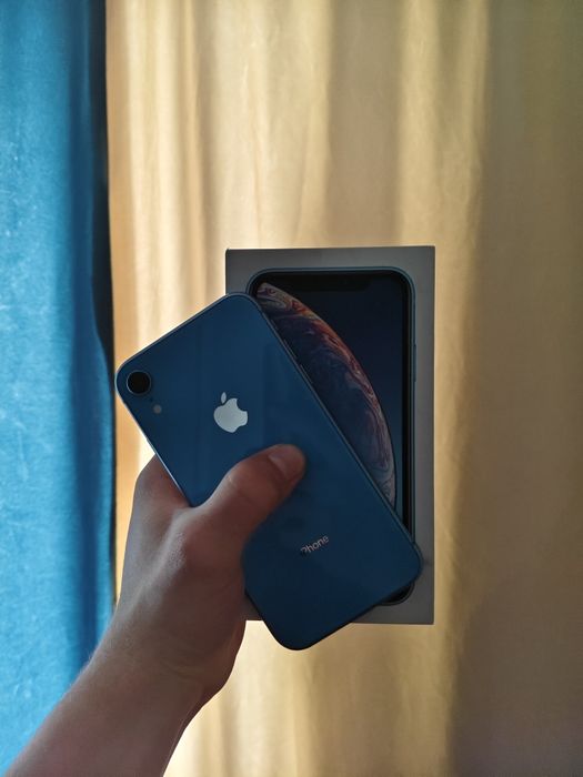 iPhone XR все родное