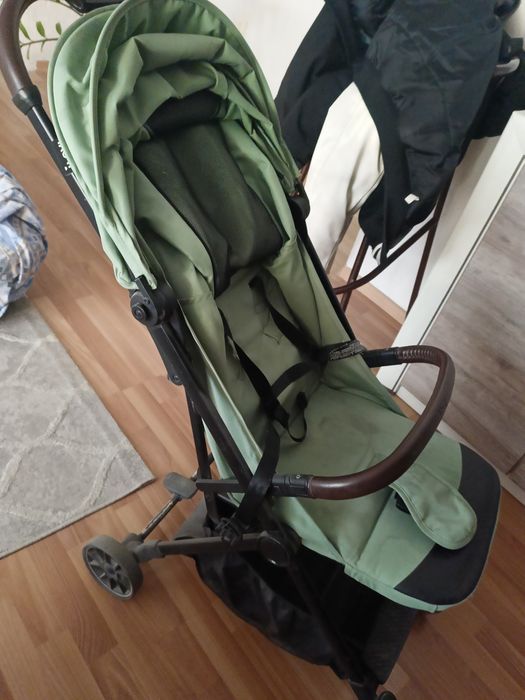 Коляска детская прогулочная