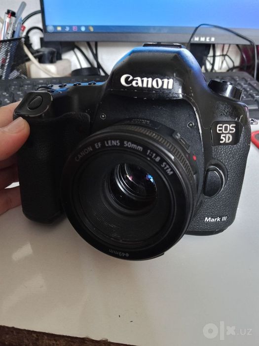 Canon Mark 3.           ..