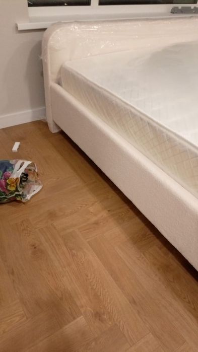 Продам матрас в хорошем состоянии