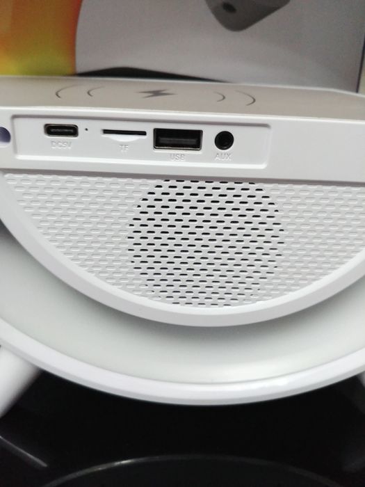 Продаю Музыкальную колонку Smart Sensor BT-3401 белый