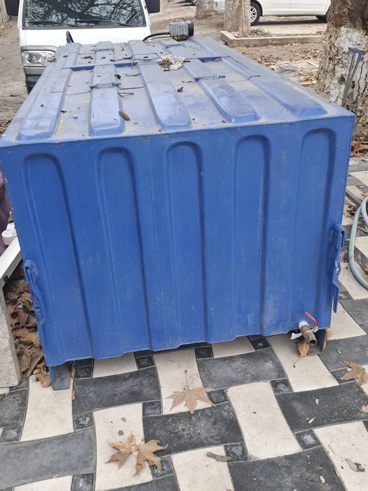 Аквариум сотилади